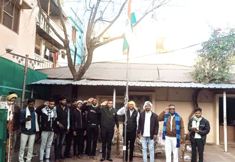 सैलाना में गणतंत्र दिवस धूमधाम से मनाया गया