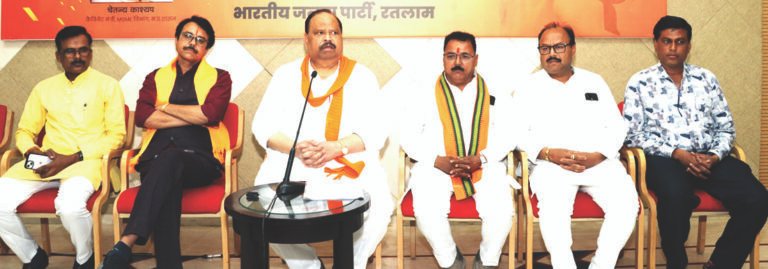 मोदी जी के नेतृत्व में केंद्र सरकार ने शून्य कर स्लैब 2.5 लाख से 12 लाख किया – कैबिनेट मंत्री चेतन्य काश्यप, केंद्रीय बजट पर पत्रकार वार्ता का आयोजन, विकसित भारत के साथ आत्मनिर्भर भारत की संकल्पना