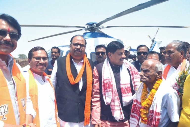 भाजपा ने मुख्यमंत्री डॉ.मोहन यादव का किया आत्मीय स्वागत