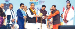 एमपी राइज 2025 कॉन्क्लेव रतलाम में आये 30,402 करोड़ रूपये के निवेश प्रस्ताव : मुख्यमंत्री डॉ. यादव, 35 हजार से अधिक लोगों को मिलेगा रोजगार, रतलाम अब स्किल, स्केल और स्टार्टअप्स के लिये भी जाना जायेगा