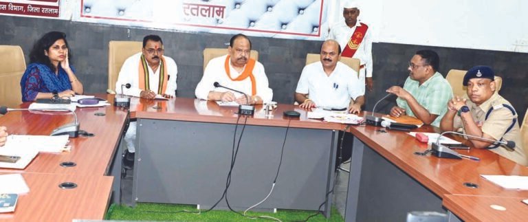 पीएम मित्रा पार्क से क्षेत्र का होगा समग्र विकास : मंत्री श्री काश्यप, 17 सितंबर को पीएम मित्रा पार्क के प्रधानमंत्री के कार्यक्रम के संबंध में बैठक सम्पन्न