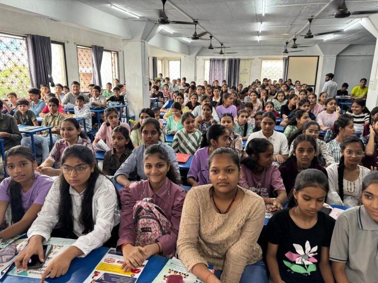 रतलाम में MPPSC की तैयारी अब होगी बिल्कुल निःशुल्क, अभ्यास संस्थान लॉन्च कर रहा है पहला फ्री बैच, मिलेगा अनुभवी शिक्षकों का मार्गदर्शन