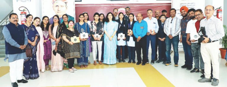 फोटोग्राफी अत्यंत संवेदनशील कला है! : कलेक्टर मिशासिंह