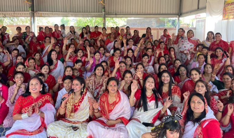 श्री टाक महासभा म.प्र महिला मंडल द्वारा फाग उत्सव मनाया गया।