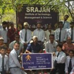 इंटेक द्वारा सृजन कॉलेज के विद्यार्थियों का पुरातात्विक अवशेषों का भ्रमण कराया।