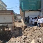 महापौर प्रहलाद पटेल ने किया लक्कड़पीठा रोड का निरीक्षण।