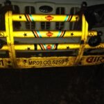 ग्रामीणों की सतर्कता से गोवंश तस्करी का प्रयास नाकाम, बोलेरो सहित तीन गोवंश बरामद; आरोपी अंधेरे का फायदा उठाकर फरार।