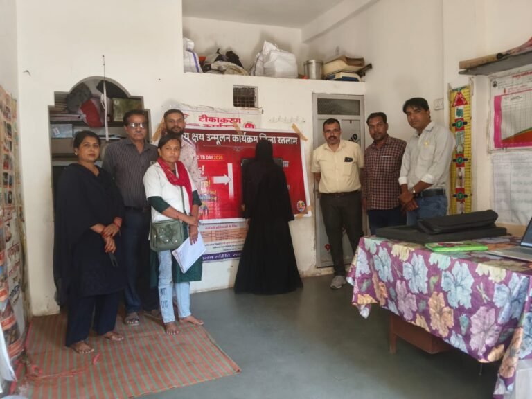 सिविल हॉस्पिटल जावरा को मिली विधायक डॉ राजेंद्र पांडेय के प्रयासों से पोर्टेबल हैंड हेल्ड एक्स रे मशीन।