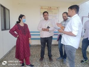 कलेक्टर ने गेहूं उपार्जन केन्द्र नामली का आकस्मिक निरीक्षण किया