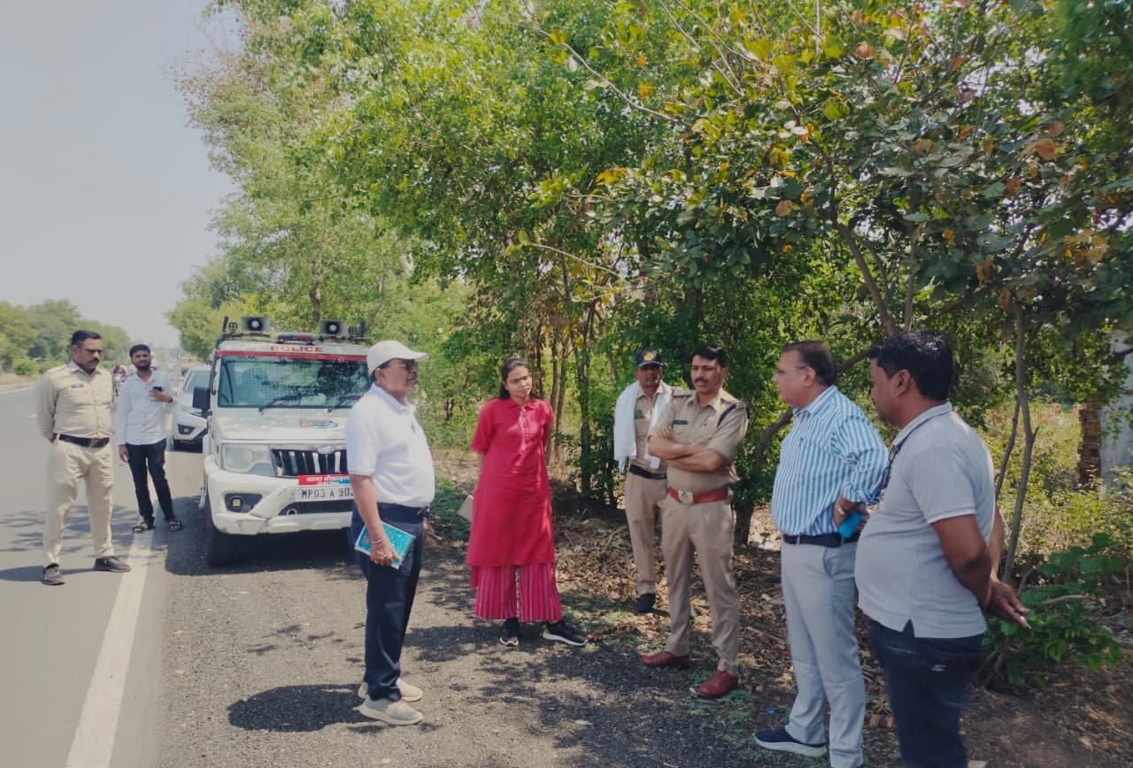 सिंहस्थ 2028: जावरा क्षेत्र में पड़ाव क्षेत्र,पुलिस थाना,स्वास्थ्य  केंद्र चिन्हित करने के लिए एसडीएम के साथ अधिकारियों ने किया निरीक्षण।