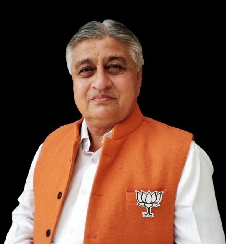 रतलाम में बढ़ती गर्मी से निपटने के लिए 10 हजार पौधारोपण का प्रस्ताव, पूर्व महापौर शैलेन्द्र डागा ने कैबिनेट मंत्री चेतन्य काश्यप और कलेक्टर को सौंपा पत्र, महत्वपूर्ण सुझाव देकर सुनियोजित हरित अभियान की मांग