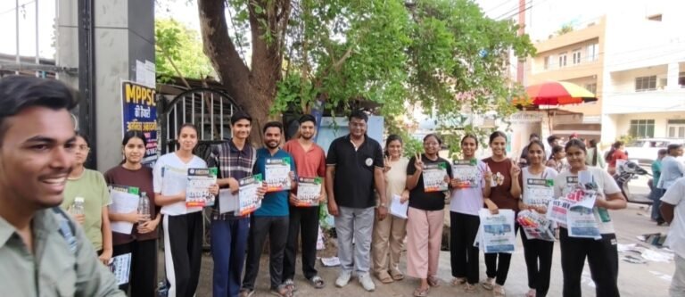 नीट परीक्षा में 23 लाख अभ्यर्थियों ने आजमाई किस्मत, रतलाम रेंज में 5500 से अधिक विद्यार्थियों ने दी परिक्षा