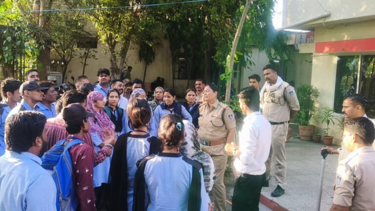 मेडिकल कॉलेज में गार्ड्स के साथ फिर मारपीट; भड़के सुरक्षाकर्मियों ने थाने पहुंचकर दर्ज कराया केस