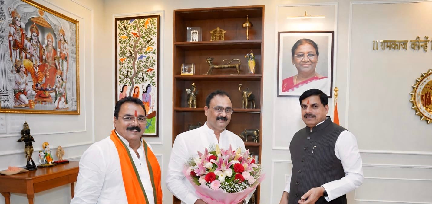 भाजपा जिलाध्यक्ष के साथ मुख्यमंत्री से मिले आरडीए उपाध्यक्ष प्रवीण सोनी, रतलाम के विकास कार्यों और योजनाओं पर हुई चर्चा