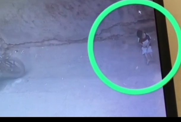 लापरवाही से कार चलाते हुए चालक ने किया 6 वर्षीय बच्ची को घायल ,सीसीटीवी में कैद हुआ पूरा घटनाक्रम