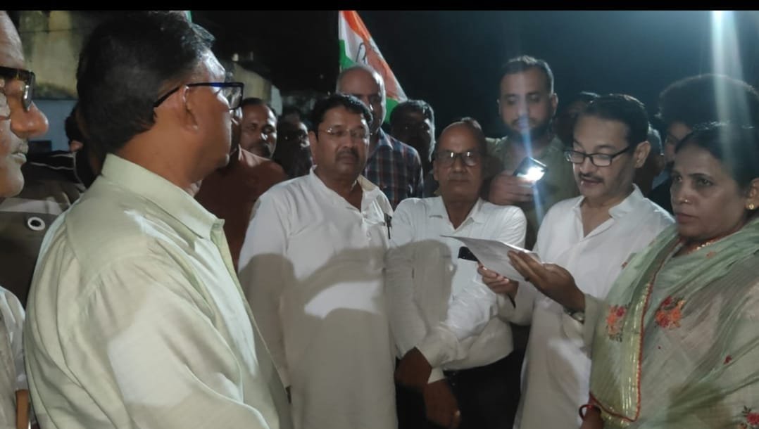 राहुल गांधी कि गिरफ्तारी के विरोध में जावरा तहसील में कांग्रेस ने की जमकर नारेबाजी किया विरोध प्रदर्शन