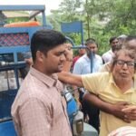 डोसीगांव पीएम आवास में बकाया राशि न देने पर नगर निगम का एक्शन, बेदखली की कार्रवाई के बीच उग्र विरोध और धरना-प्रदर्शन