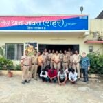 जावरा शहर पुलिस की बड़ी कार्रवाई: जुआ खेलते 09 आरोपी गिरफ्तार, ₹31,300 नगद जब्त।