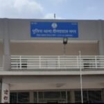 पुराने कर्मचारी को घर छोड़ने पर विवाद: कबाड़ी और उसके बेटे ने युवक को पीटा, केस दर्ज