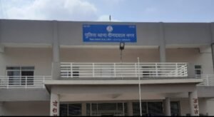 पुराने कर्मचारी को घर छोड़ने पर विवाद: कबाड़ी और उसके बेटे ने युवक को पीटा, केस दर्ज