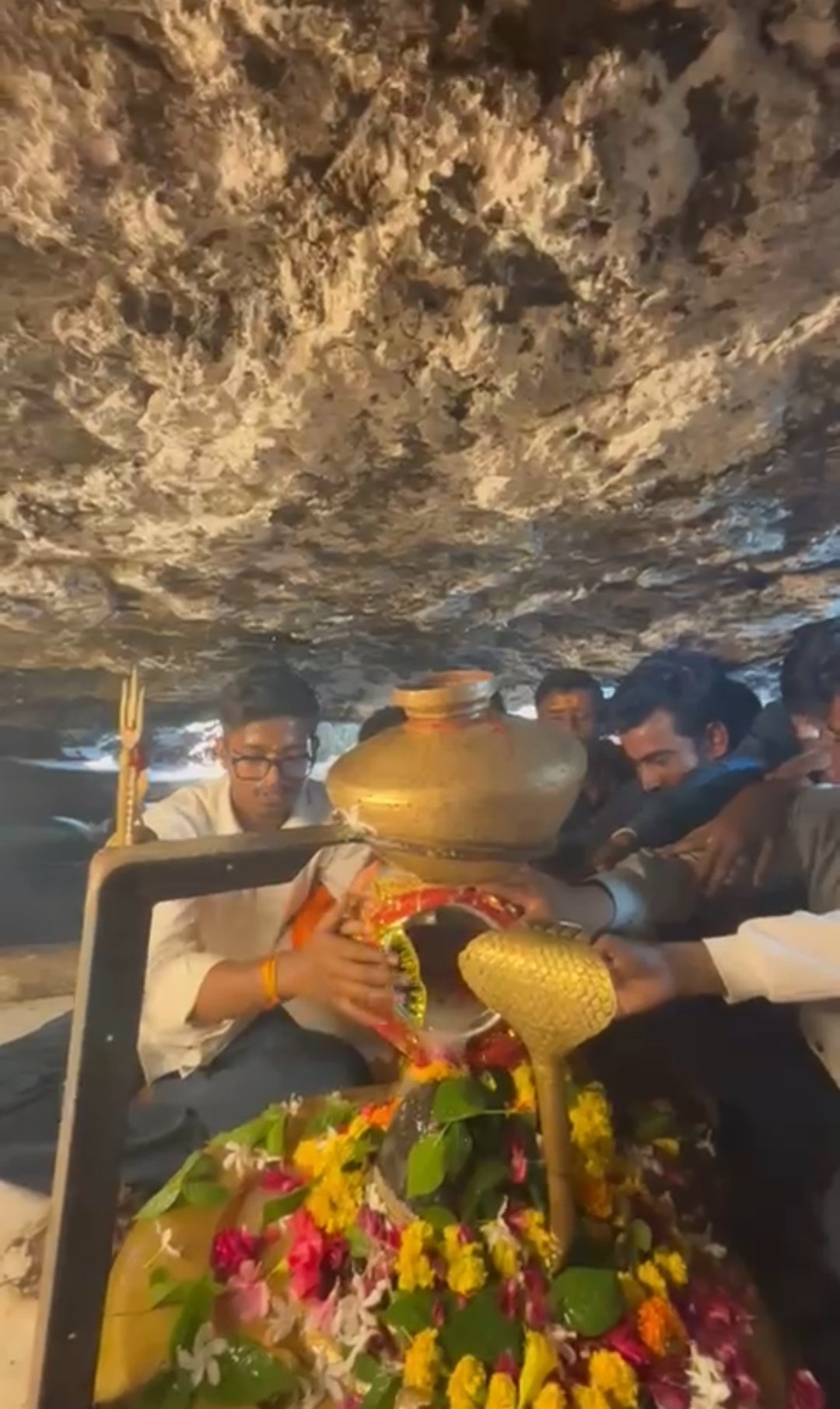 सावन के चतुर्थ सोमवार को निकली भव्य कावड़ यात्रा