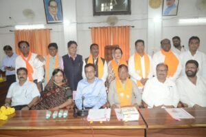 नव नियुक्त 8 एल्डरमेन (नाम निर्दिष्ट पार्षद) ने ली पद की शपथकलेक्टर अजय कटेसरिया ने दिलाई शपथ