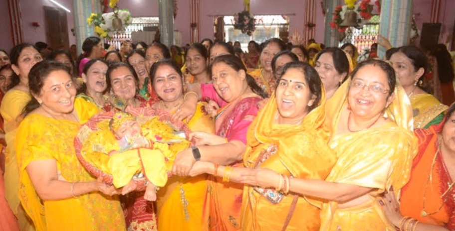 गीता मंदिर में भक्तिभाव से मनाया 101वां एकादशी नंदोत्सव संकीर्तन