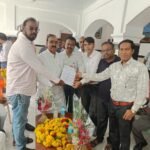 मध्यप्रदेश राज्य अनुसूचित जाति आयोग के सदस्य रामलाल मालवीयजी के रतलाम प्रवास पर अजाक्स संगठन ने भेट कर स्वागत किया ।