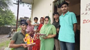 शुभ मुहूर्त में घर-घर विराजे विघ्नहर्ता गणेश