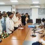 बर्बरता की शिकायत लेकर SP दफ्तर पहुंचे पीड़ित के परिजन