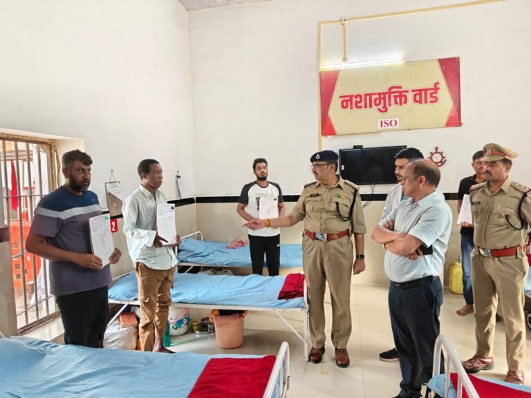 प्रमुख सचिव गुप्ता ने सर्किल जेल रतलाम का निरीक्षण कर सुरक्षा व्यवस्था का जायजा लिया