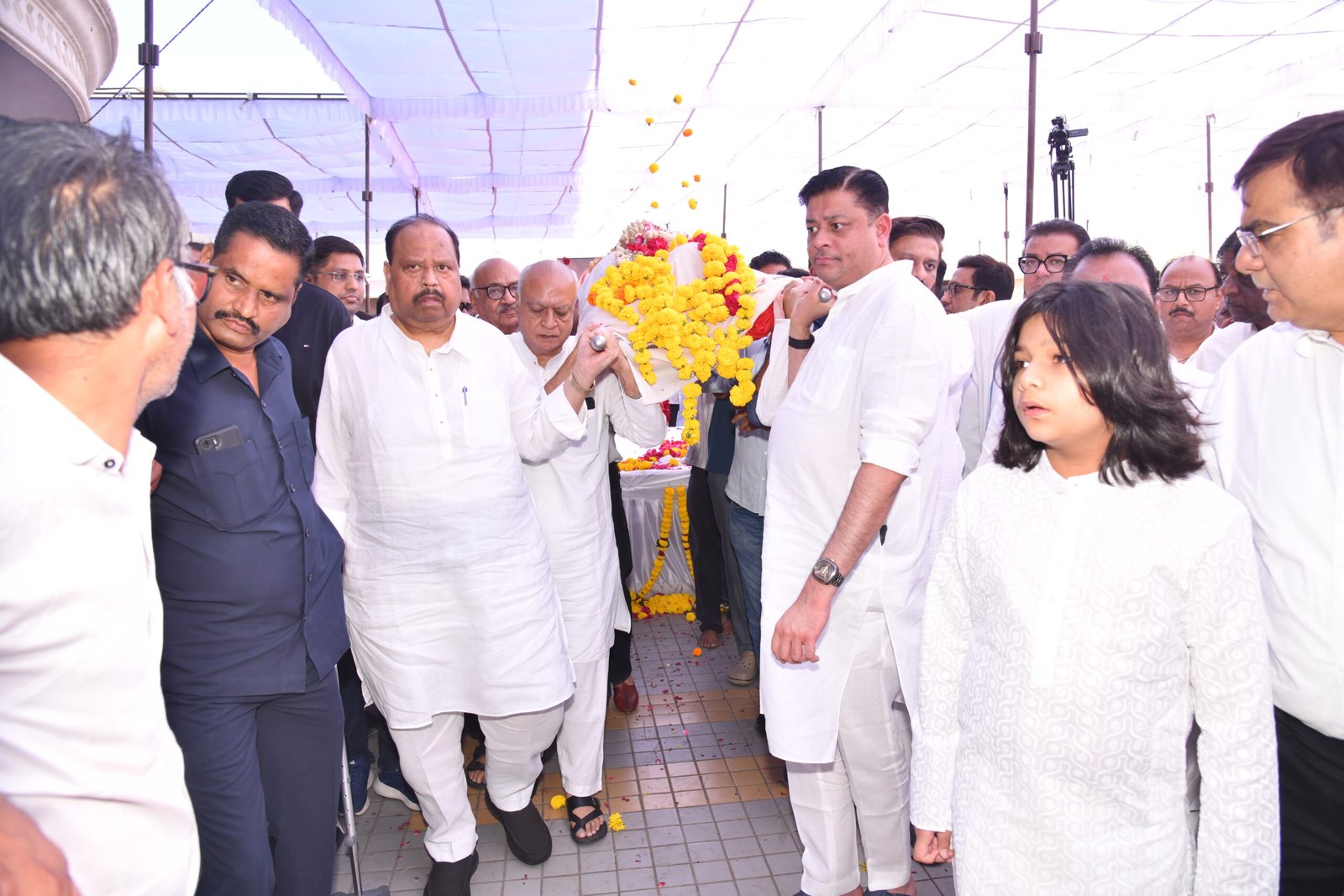 श्रीमती तेजकुंवर बाई काश्यप की पार्थिव देह पंचतत्व में विलीन