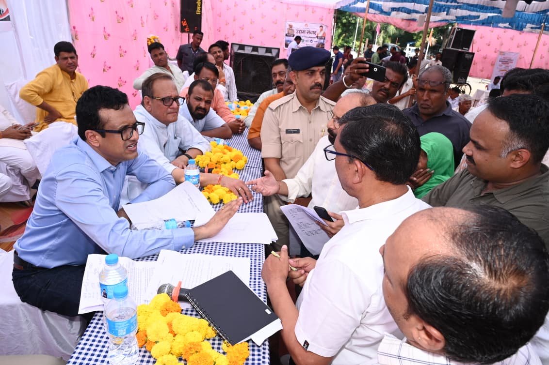 जन विश्वास प्राप्त कर जन विश्वास के कार्यों को किया जा रहा है : विधायक डॉ. पांडेय