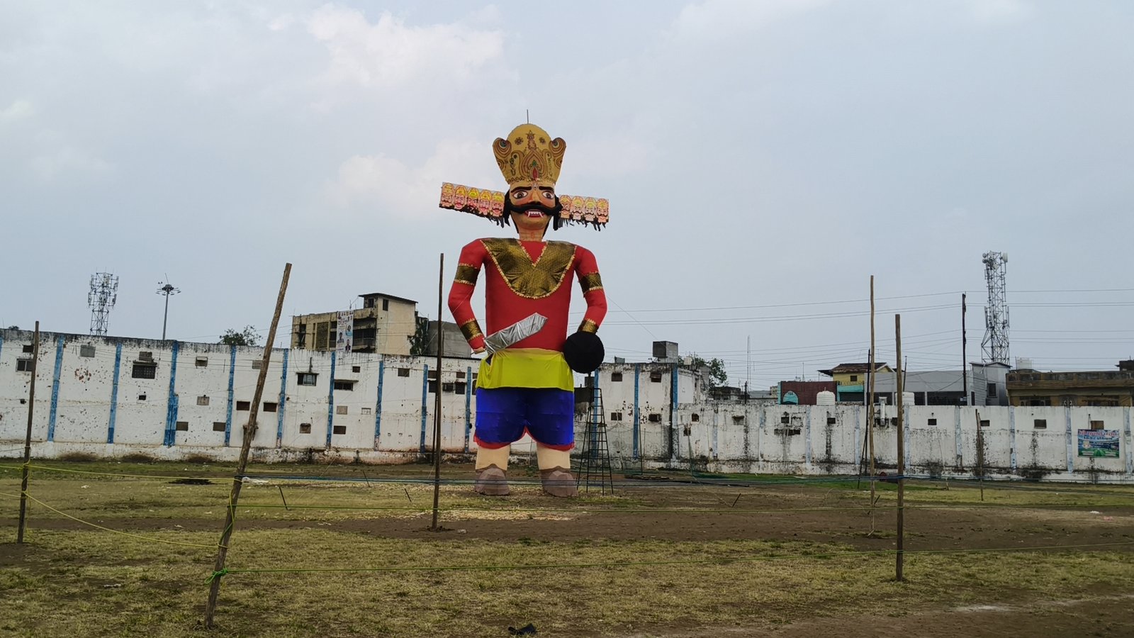 नेहरू स्टेडियम में बैण्ड की धून व भव्य आतिशबाजी के साथ आज होगा रावण दहन